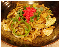 バター醤油香る焼きうどん